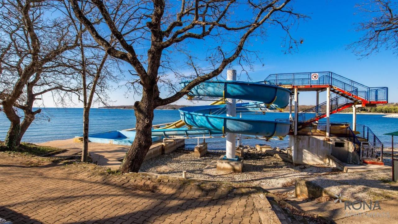 פורץ Rona Holiday Home Ana מראה חיצוני תמונה